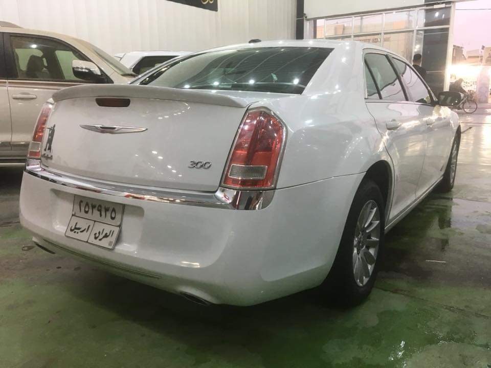 كرايسلر 300